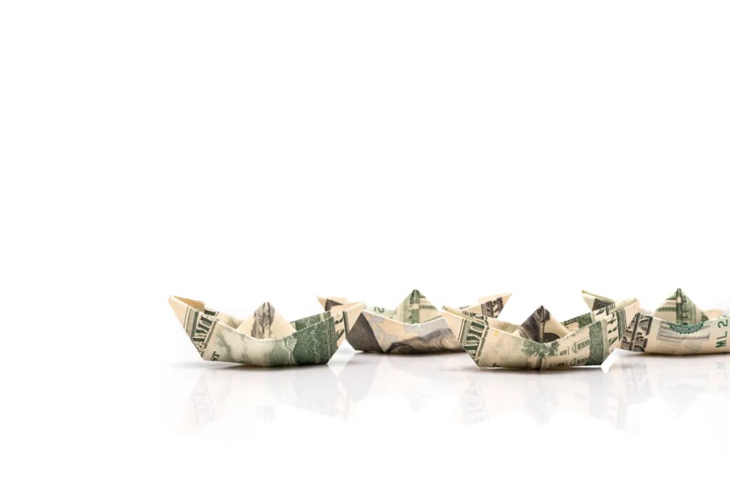 Navigating the Creator Economy Amidst AI Overload