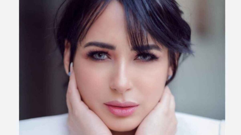 ساندي المغنية