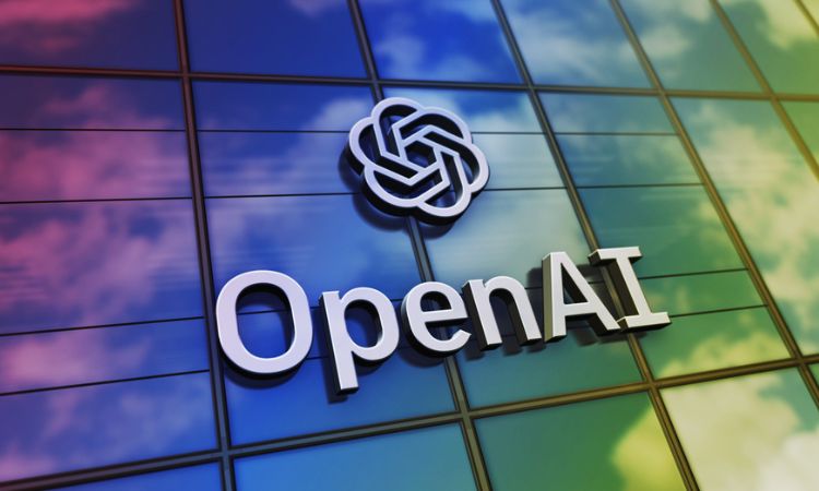 تسريب يكشف مفاجأة OpenAI المقبلة.. جهاز يتحدث ويتصرف كالبشر Xr:d:DAFnGiFgYCQ:1027,j:5411485056421302134,t:23112312