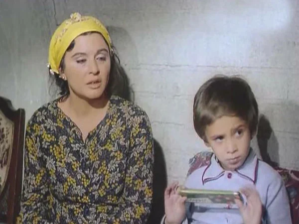 كريم عبد العزيز في الطفولة