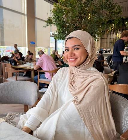 من الروشتة الطبية إلى الـ Outfit.. هكذا أصبحت ريهام جاب الله ملهمة الفتيات ريهام جاب الله