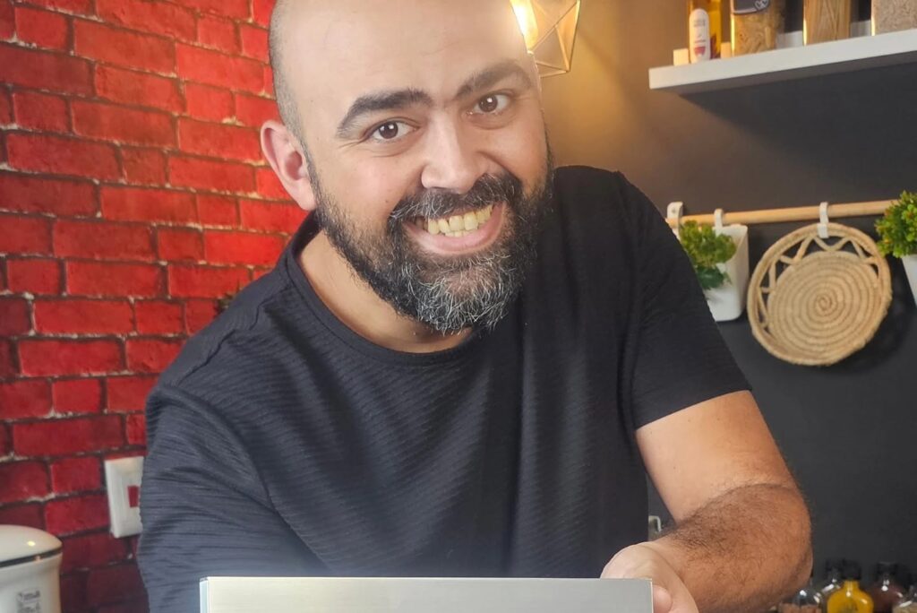 في مطبخ أحمد إسماعيل.. “خليها بسيطة تطلع أحلى” أحمد إسماعيل