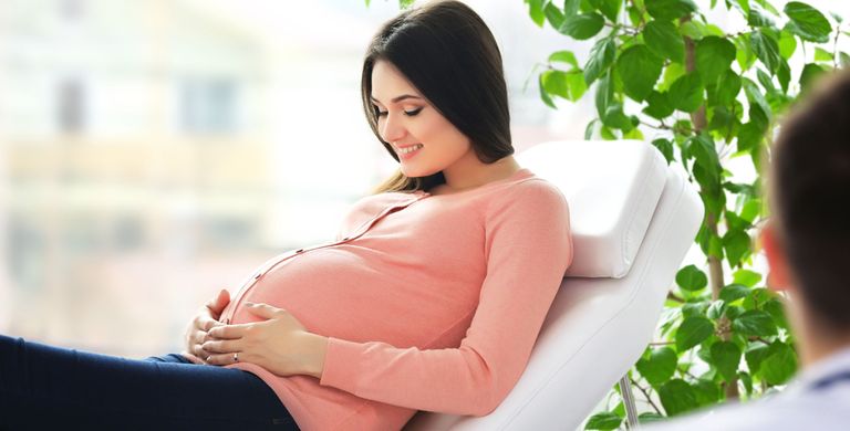 حركة الجنين.. مؤشر الأمان وعلامات التحذير التي لا يجب تجاهلها الحامل