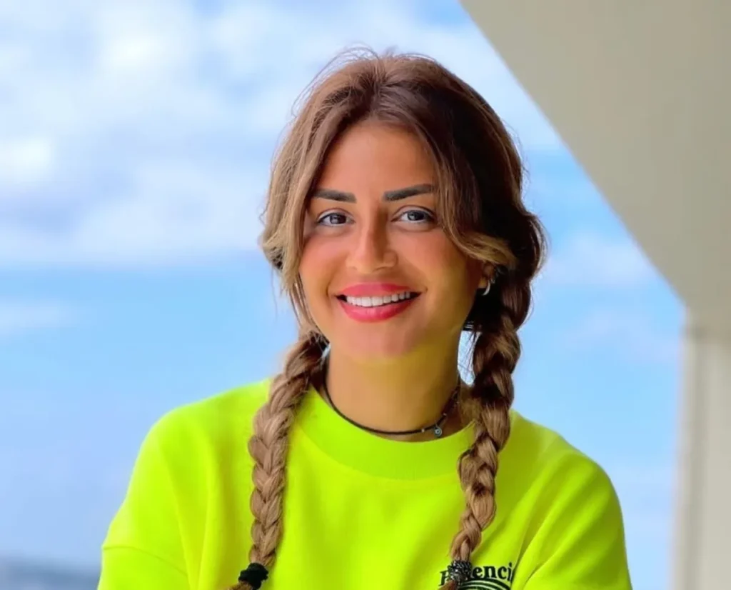 منة فضالي تكشف موقفها من الجيل الجديد وتعلن تفكيرها في الهجرة منة فضالي